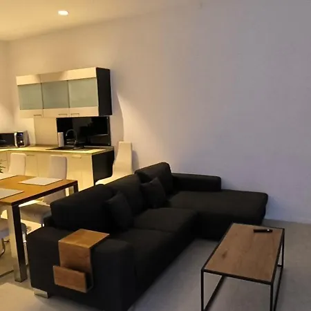 Schoene Ruhige Fuer 5, Zentral, Garage * Pforzheim